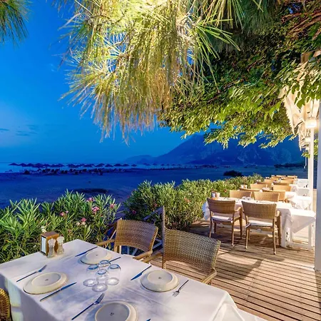 Bed & Breakfast Etenna Beach Bungalows