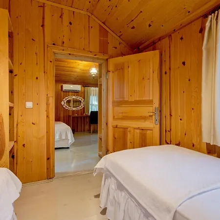 Etenna Beach Bungalows Bed & Breakfast 3*