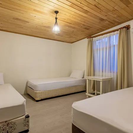 Etenna B&B Çıralı