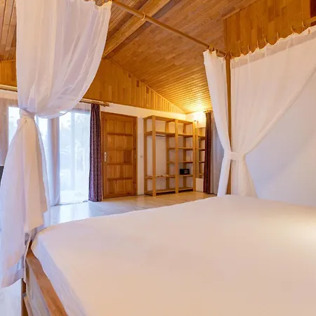 Bed & Breakfast Etenna Çıralı